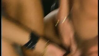 Jeder fickt mit der heissen BONDAGE Schlampe Jessy