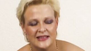 Kinky cougar give fellatio then gets slammed from behind