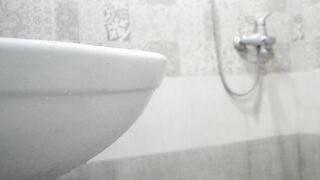I TAKE CAMERA THE RESTROOM AND PLAY MY SNATCH AND LONG BOOTY
