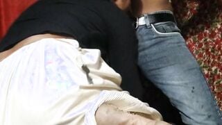 Pati ki pith pichhe patni ne Naukar se jabardasti chudwaya
