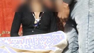 Pati ki pith pichhe patni ne Naukar se jabardasti chudwaya