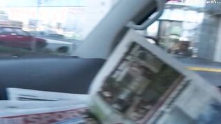 Tittenfick im Bumsbus mit Annie Angel geiler Sau
