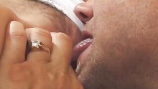 Beauty Women takes it inside her tight butt