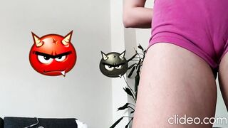A vulgar next door shows cameltoe on camera