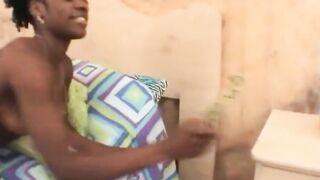 Big Tit african 18 sex toys her soak snatch