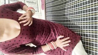 Yourpriya hubby ke sath mazee leti hui saarabhabhi6