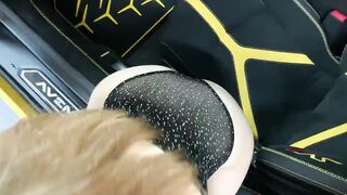 Bachelorette party, young women offered with the lamborghini