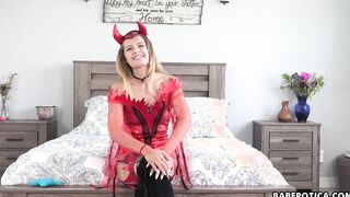 Solo blonde, Luna Wulf is having an interview, into 4K