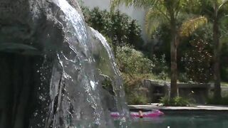 Ebony Beach Teenie!!! - Episode #01