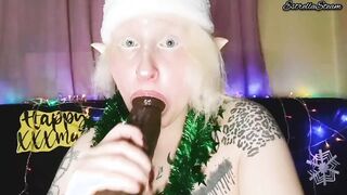Elf blows bbcs with slobber