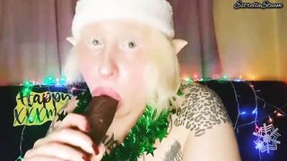 Elf blows bbcs with slobber
