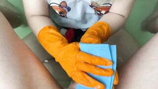 Bae college girl jerks off her professor inside the WC for agrade