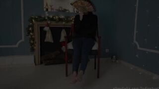 Worshiping The Foot Of A sluts Inside Blue Jeans