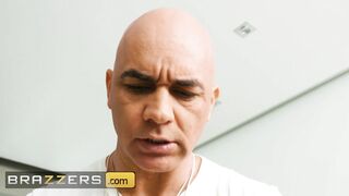 Brazzers - Christian Clay Fills Dark Haired 19 Yo Capri Lmonde With Positive Energy Using His Long Cock
