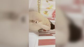 Toy screwed