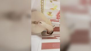 Toy screwed