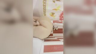 Toy screwed