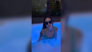 I got very naughty into the jacuzzi