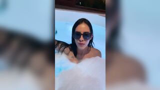 I got very naughty into the jacuzzi