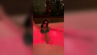 I got very naughty into the jacuzzi