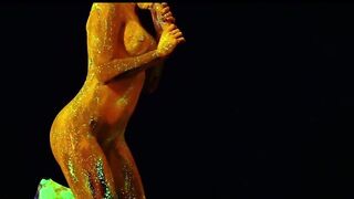 Glow inside the dark babe