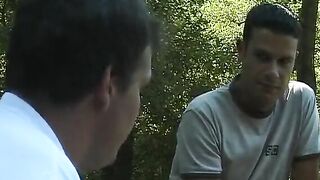 Dreier draussen into der Wildnis HD