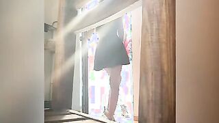 19 Yo women and Food Deliveryman, She Tries to SEDUCE Him for CASH and This Happened! Banged for Cash #1