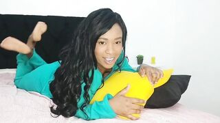 Freaky barely legal masturbating. (See full on xv/red)